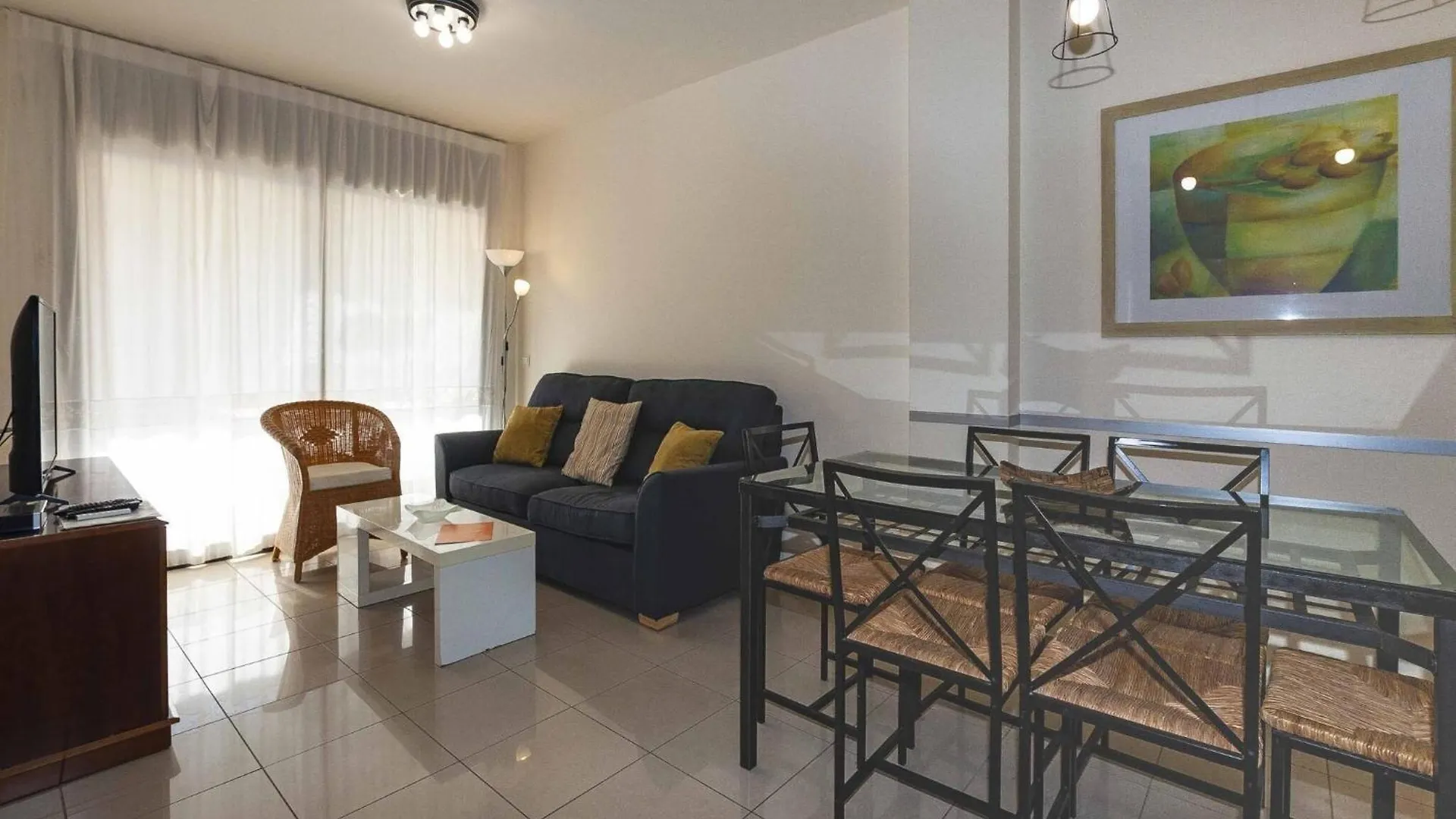 Apartment In Roses With Balcony, Pool-View